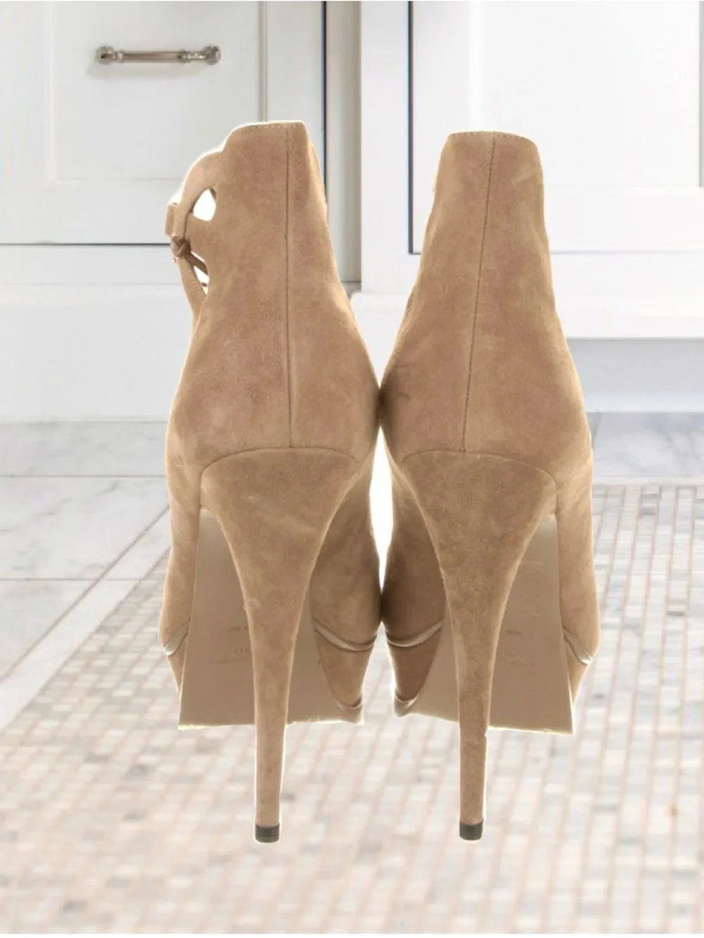 NEW IN BOX AUTHENTIC YSL LACE UP PLATFORM HEELS - Picture 8 of 11